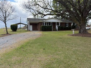 Building Photo - 645 Pleasant Hill Church Rd