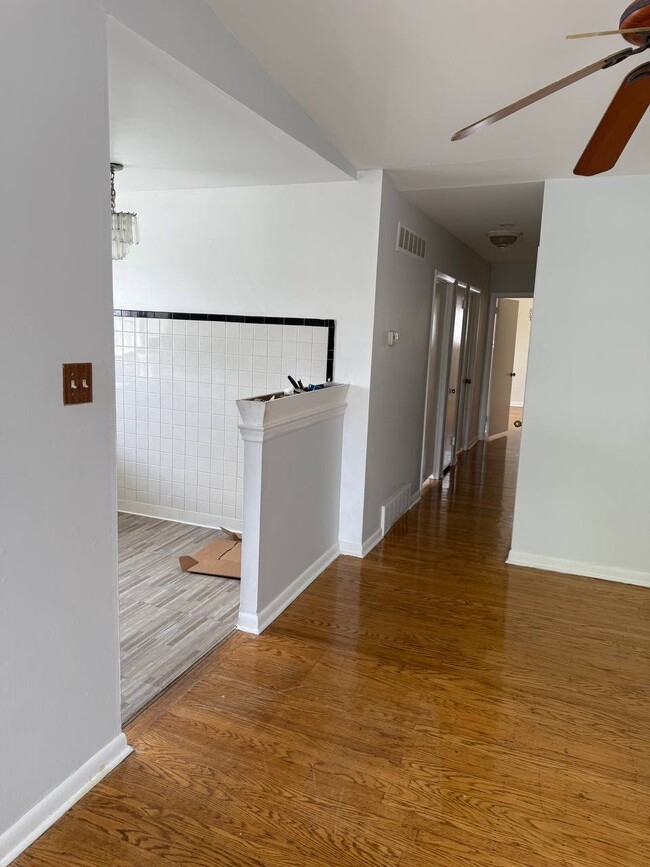 Photo - 9350 Hoff St (Philadelphia, PA) House