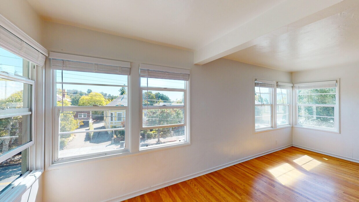 Foto principal - 1315 Lincoln Ave
