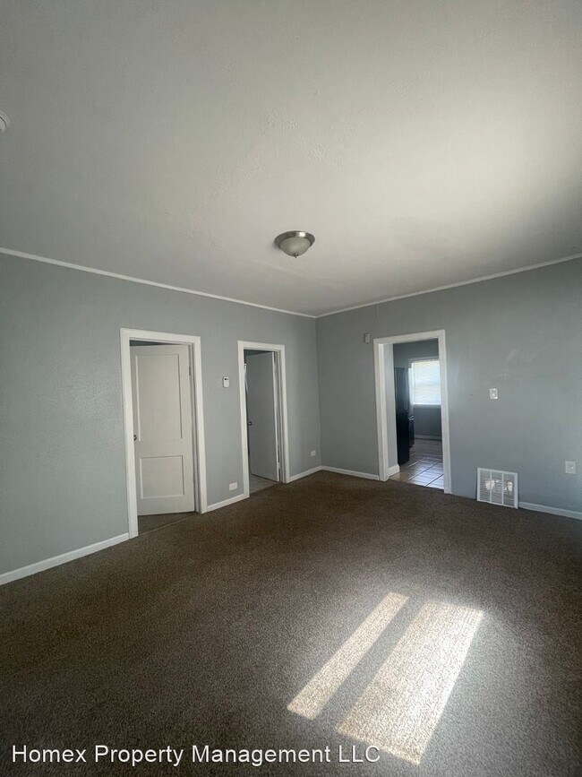 Foto del edificio - 4 br, 1.5 bath House - 3279 W. 50th Street