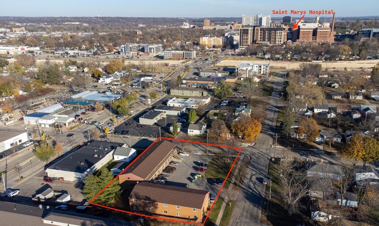 Foto principal - Cozy 1-Bed, 1-Bath Main Level Apartment Wa...