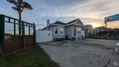 Building Photo - 2827 Imperial Ave