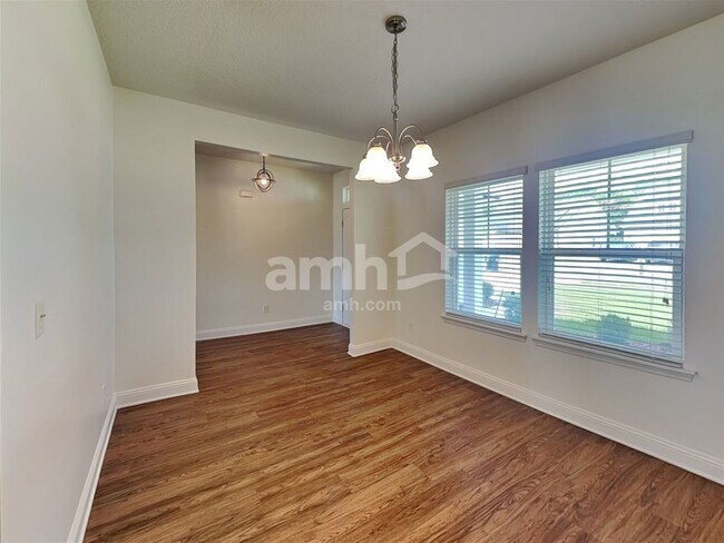Building Photo - 898 Sunny Stroll Dr