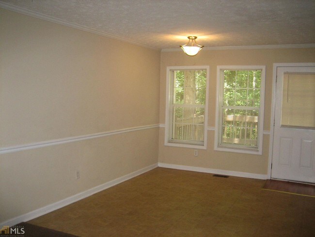 Building Photo - 588 Augustus Ct