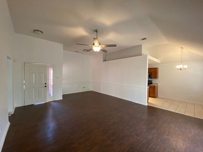 Building Photo - 3 BR/2 Bath Single family Home in Pooler