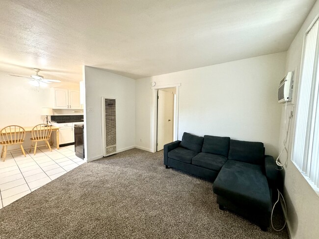 Building Photo - Charming 1 Bed, 1 Bath Home for Rent with ...