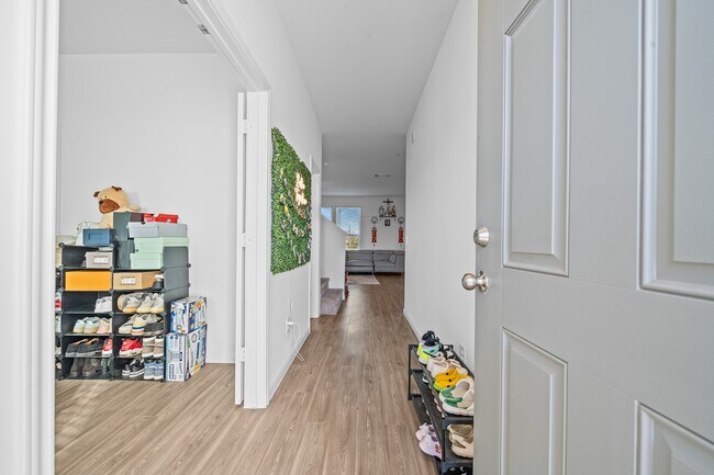 Foto del edificio - 10714 Cashew Run Ln