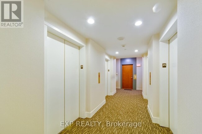 Building Photo - 2212-2212 Lake Shore Blvd W