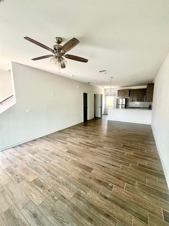 Foto del edificio - 7615 Laguna Del Mar Ct