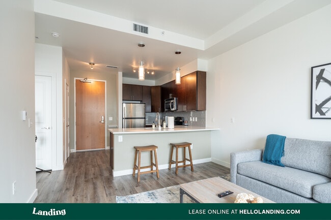 Building Photo - 2190 E 11th Ave