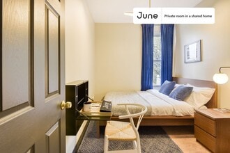 Building Photo - Room in Shared 5 bed/2 bath home