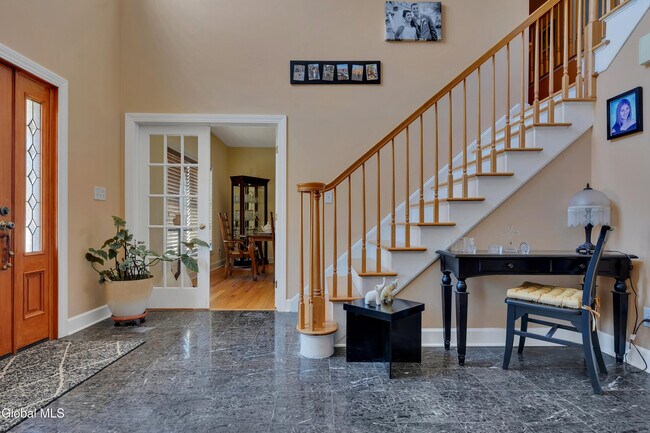 Foto del edificio - 620 Sacandaga Rd