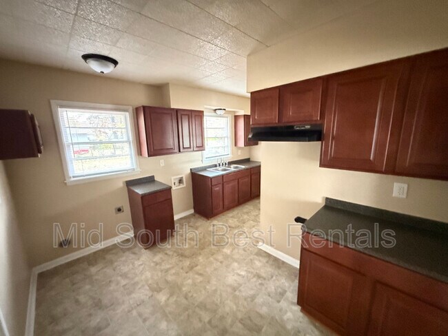 Foto del edificio - 3994 Kenosha Rd