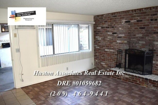 Building Photo - 8130 Tam O'Shanter Dr