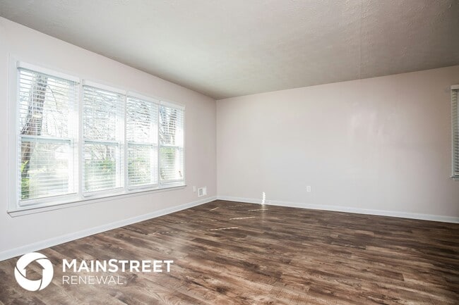 Foto del edificio - 537 Plainville Dr SW