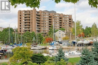 Building Photo - 100 Lakeshore Rd E