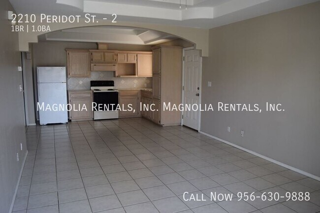 Building Photo - 2210 Peridot St