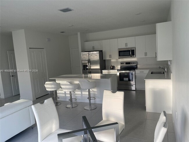 Building Photo - 22960 SW 130th Ave