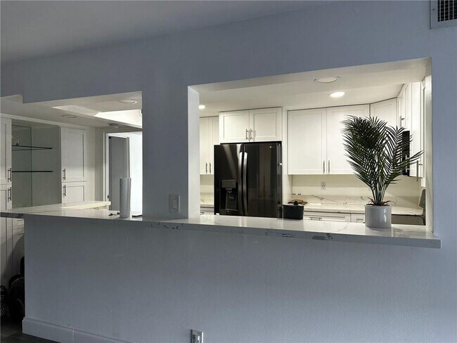 Foto del edificio - 800 Parkview Dr