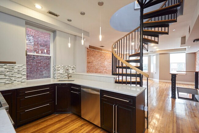 Foto del edificio - 3603 13th St NW