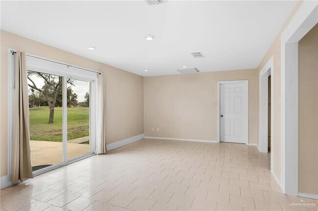 Foto del edificio - 4009 Carmen Ave