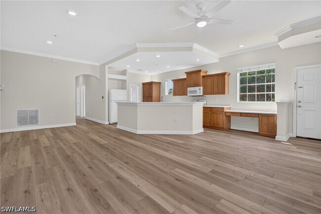 Building Photo - 8701 Piazza Del Lago Cir