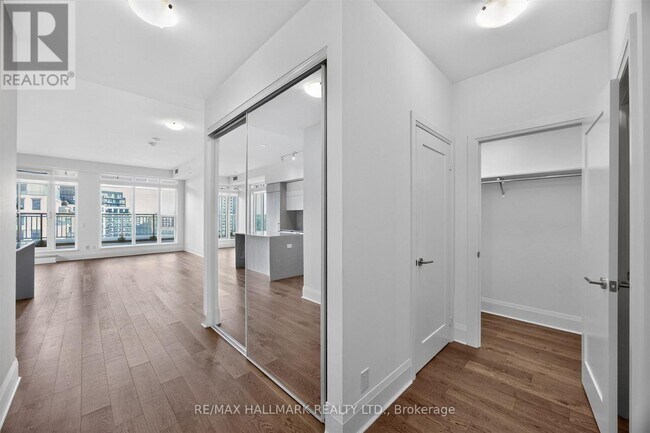 Photo du bâtiment - 151 Avenue Rd