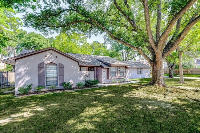 Foto del edificio - 9218 Hammerly Blvd