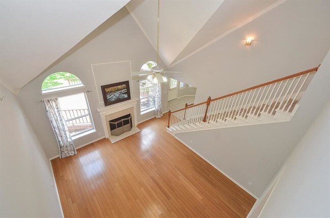 Building Photo - 22411 Laura's Glen Ct