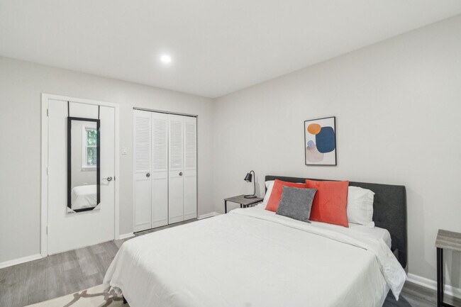 Foto del edificio - 808 Wharton Dr