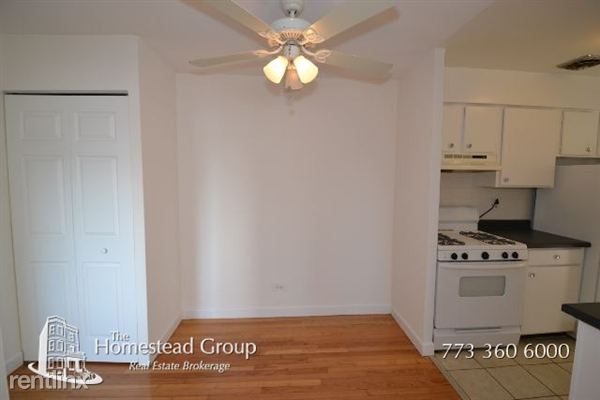 Building Photo - 455 W Wellington Ave