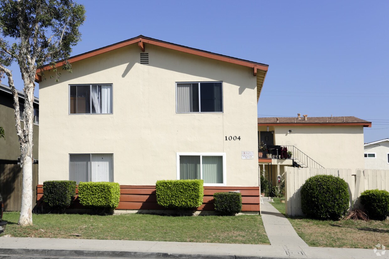 Building Photo - 1004 Valencia St