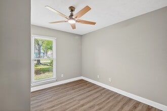 Building Photo - 2510 Marble Falls Dr