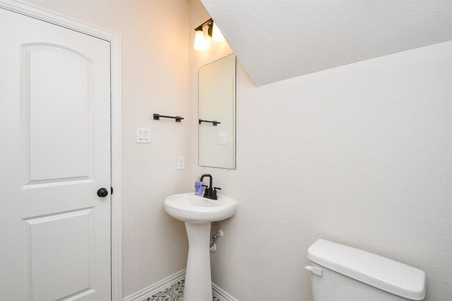 Building Photo - 21338 Nolan Creek View Dr