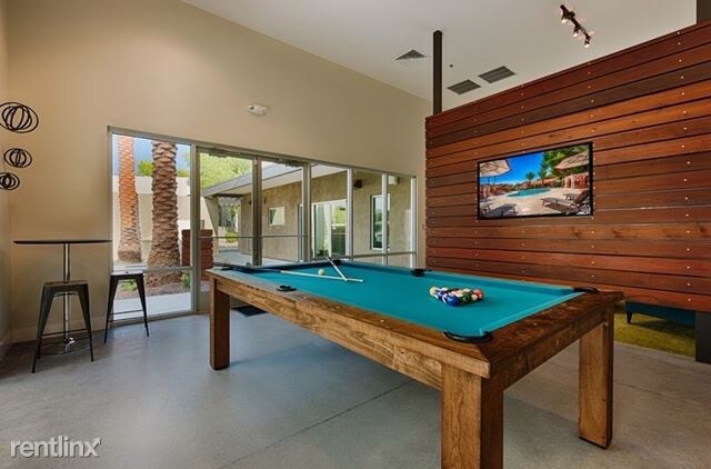 Foto del edificio - 2 br, 1 bath Apartment - 7960 N Hayden Rd