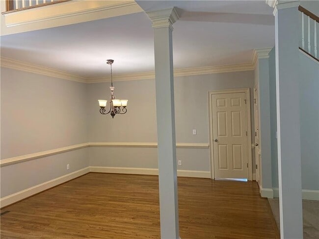 Building Photo - 4208 Terrace Ct SE