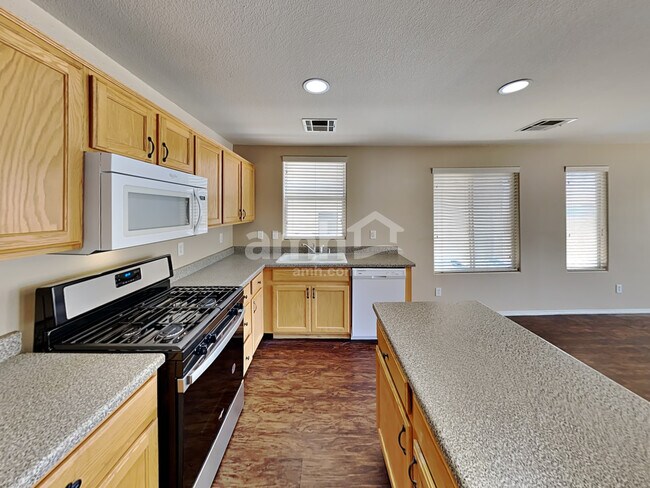 Foto del edificio - 10357 Cherokee Corner Ave