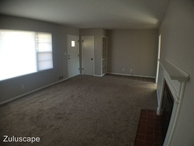 Building Photo - 3 br, 1 bath House - 2567 Thayer Court