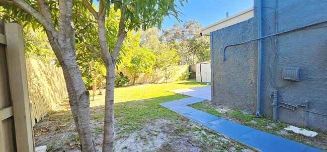 Foto del edificio - 3684 Pinehurst Dr