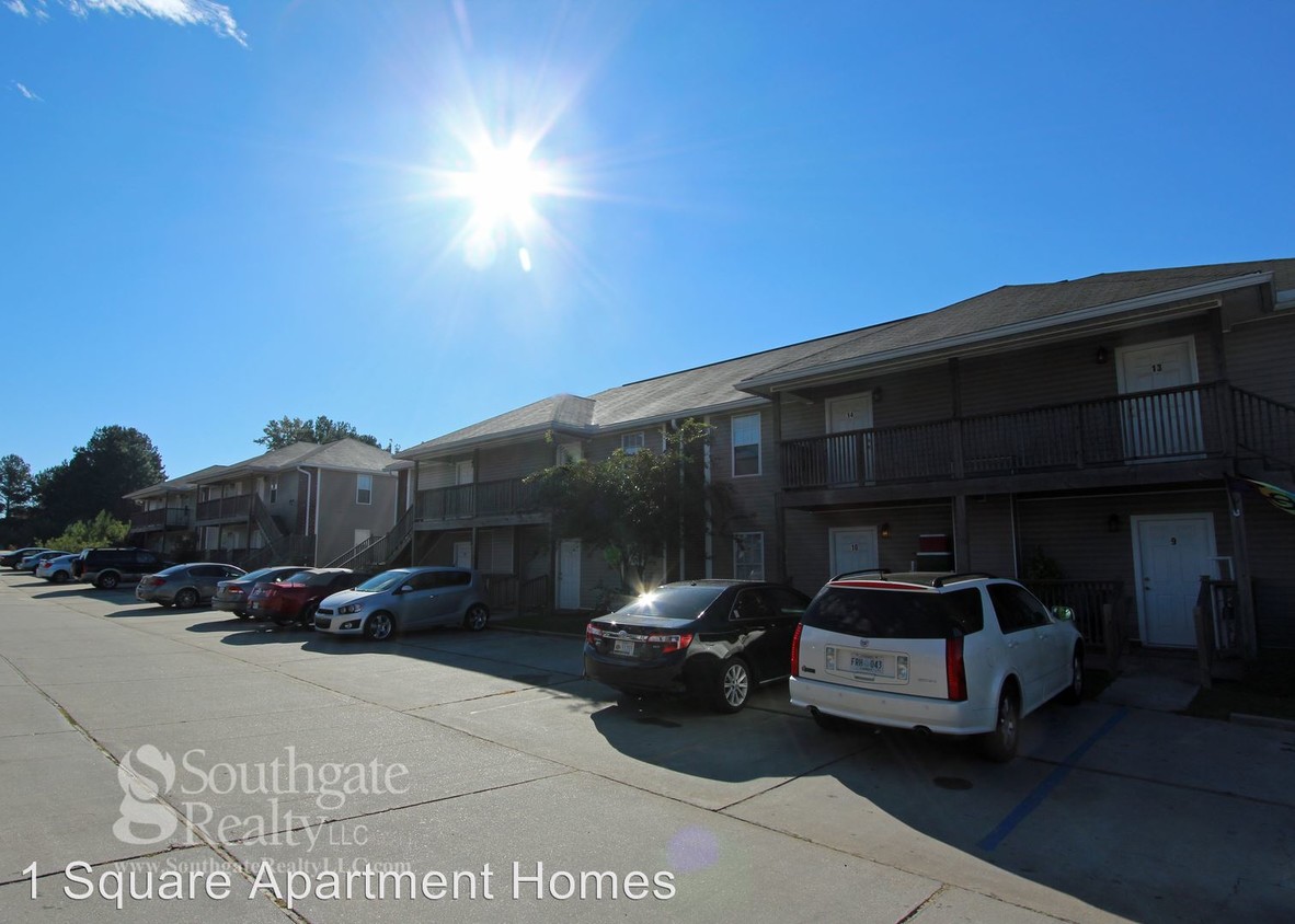 Primary Photo - 615 Thornhill Dr