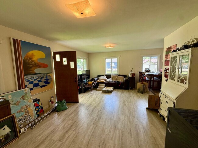 Foto del edificio - Charming 2 Bed / 1 Bath Home in Bonner! Pet Friendly!