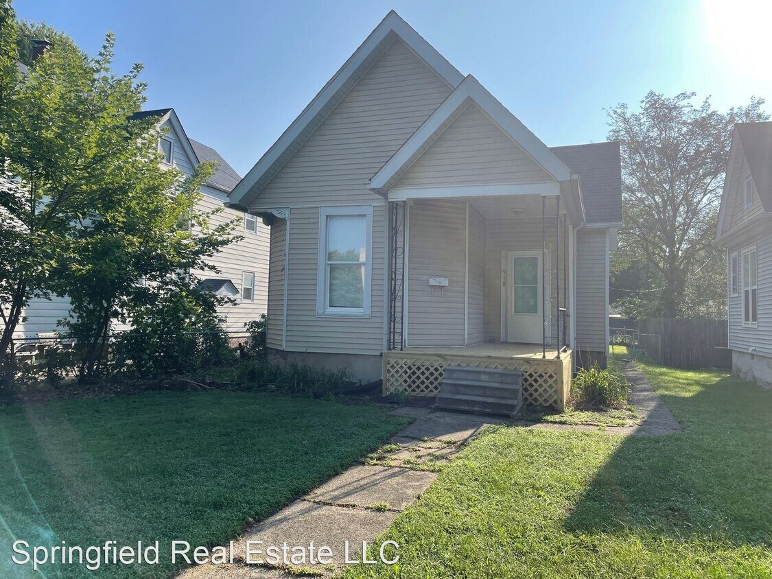 3 br, 1 bath House 518 S MacArthur Blvd House Rental in Springfield
