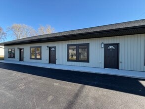 Building Photo - 800 E Engineer St