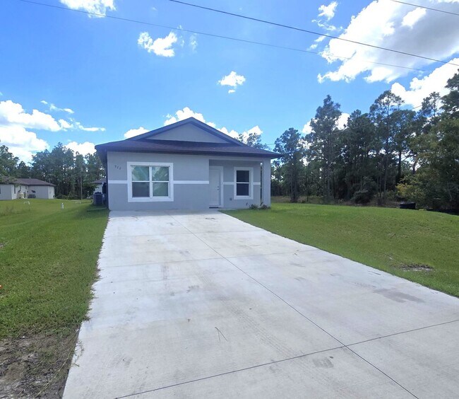 Foto del edificio - Cozy Two Bedroom, one bath house-Newer Con...