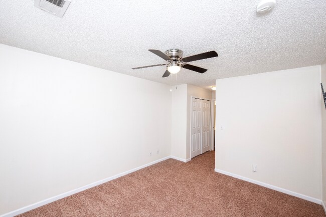 Building Photo - 3040 Caldwell Ridge Pkwy
