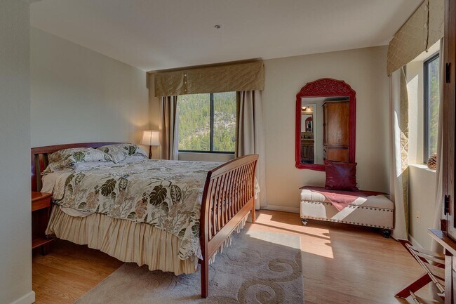 Foto del edificio - Lakeview condo in Incline Village