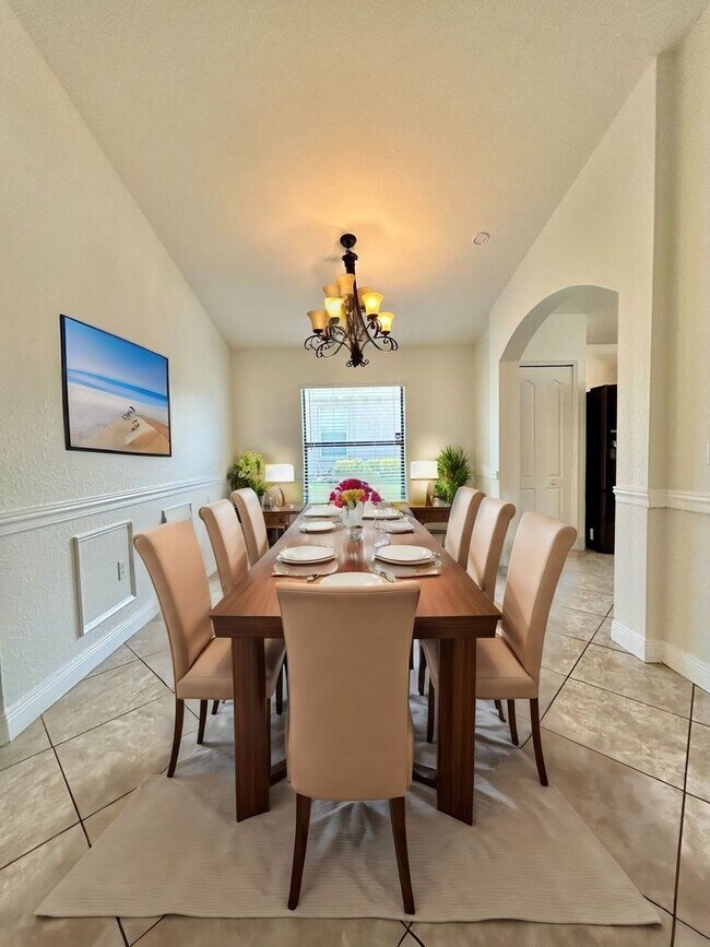 Foto del edificio - Designed for Living! 4beds, 2baths, attic ...