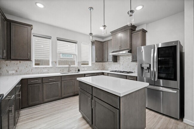 Building Photo - 8442 Harrington Grv Trl