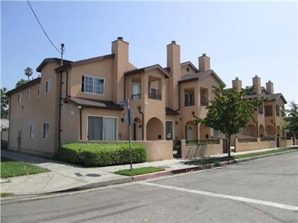Primary Photo - 445 W 70th St