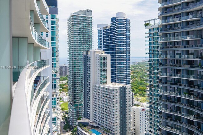 Foto del edificio - 1010 Brickell Ave